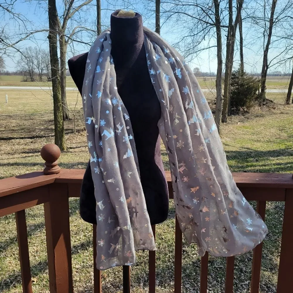 NEW Thistle Gem Soft Gray Iridescent Holiday Print Tulle Scarf Size One Size Fit